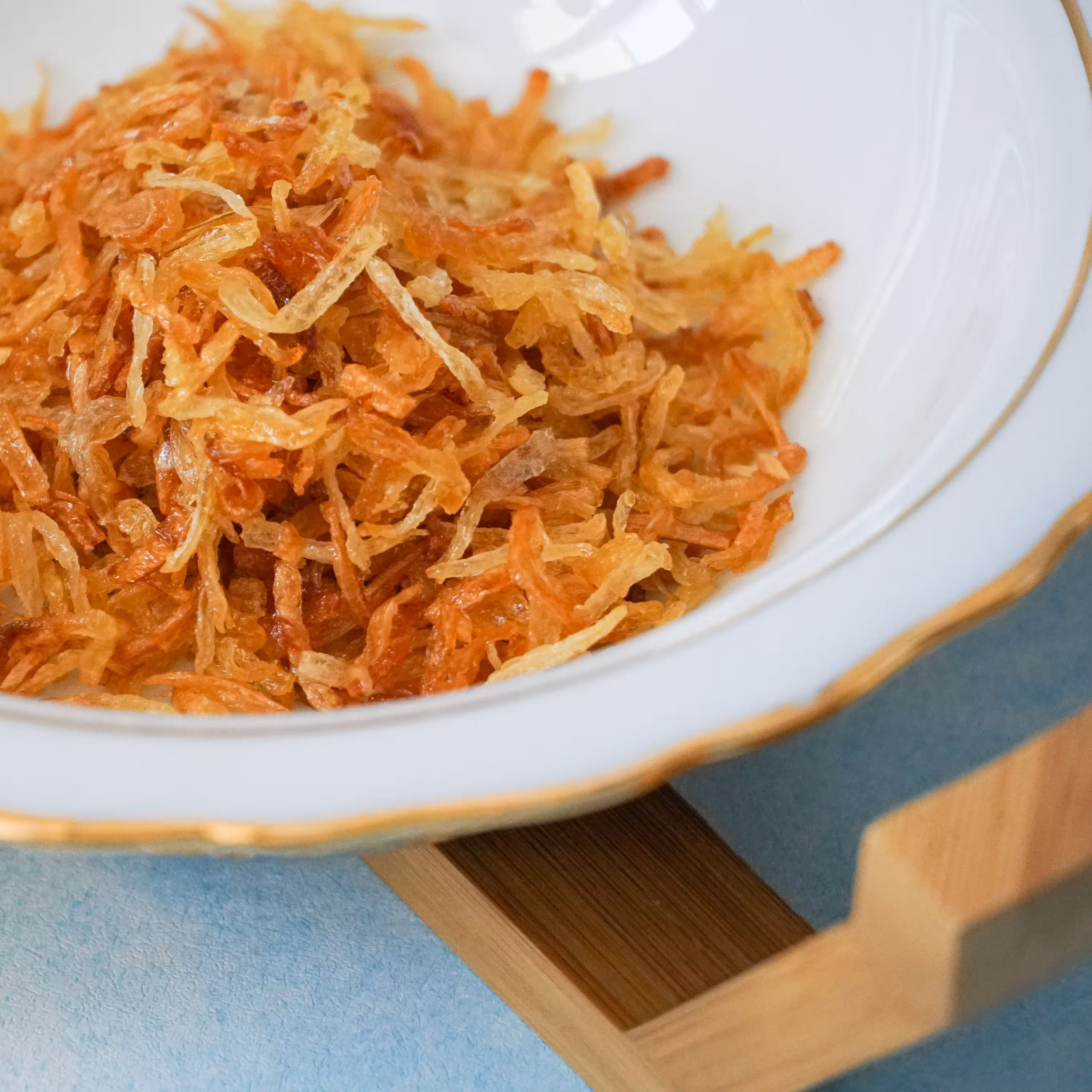 پیاز داغ  خلالی(خلال ریز)خانگی  طلایی 1 کیلویی