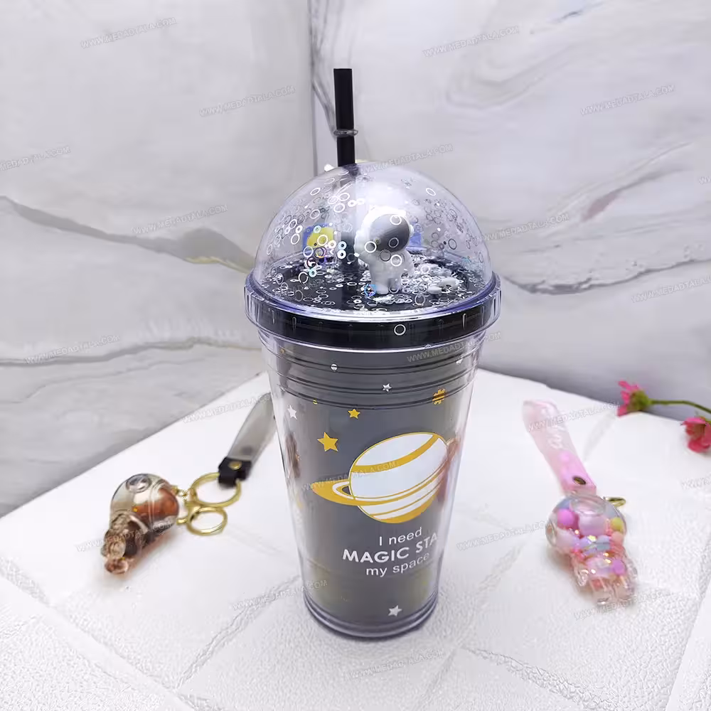 اسموتی فضانورد