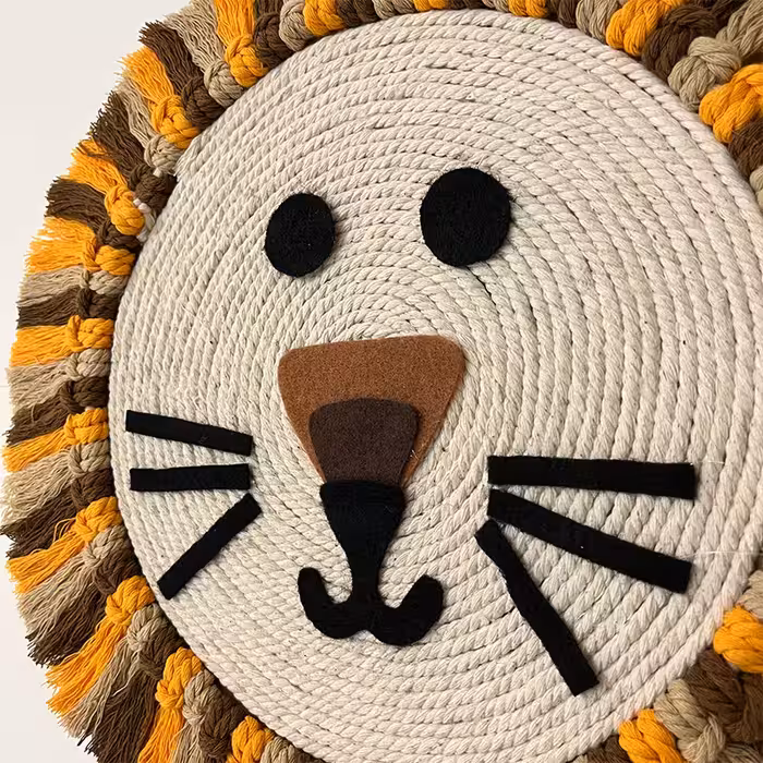 دیوارکوب بافتنی طرح شیر مدل مکرومه کد 25