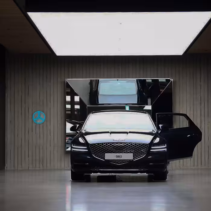 چراغ دیواری نئون دیزاین طرح Benz_TBL