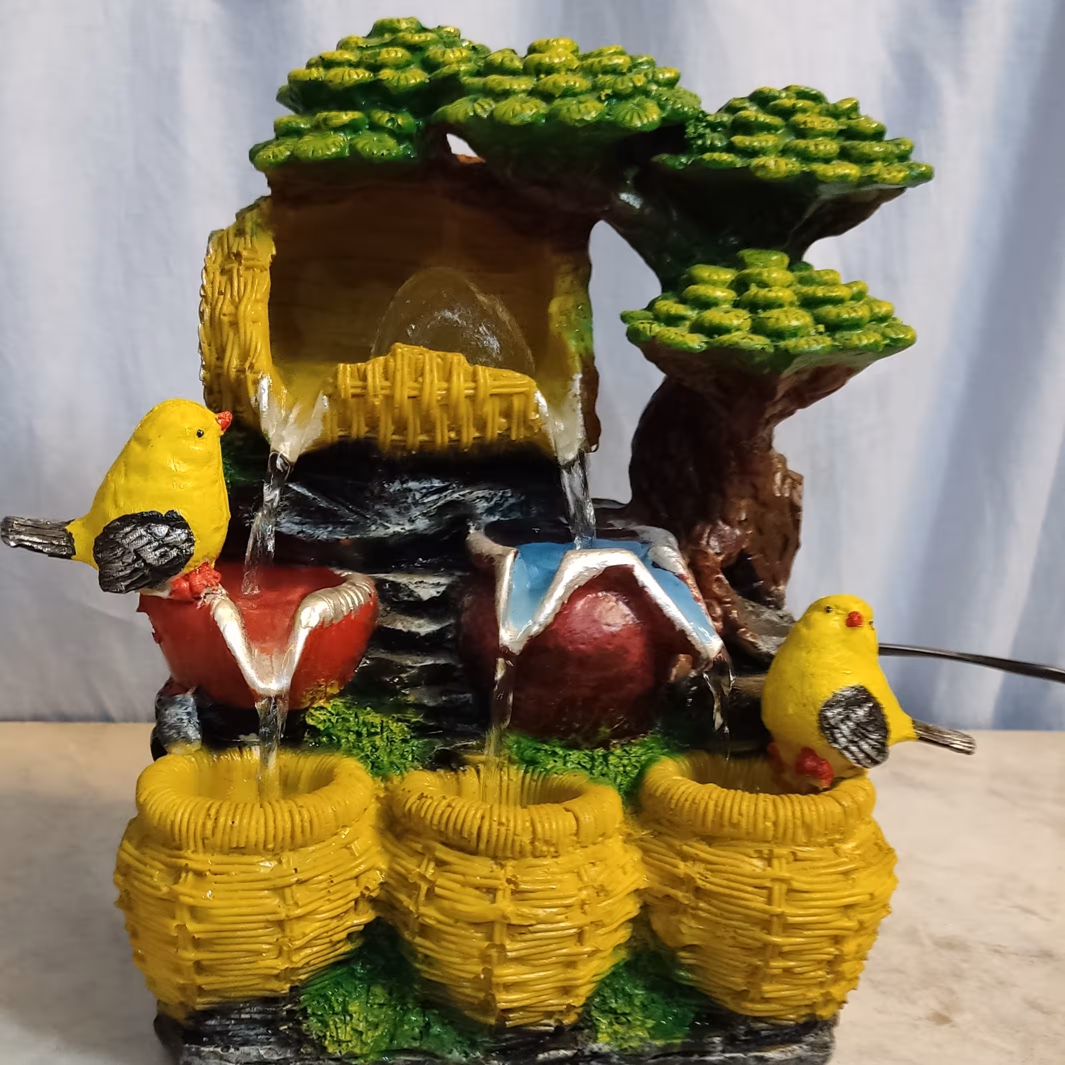 آبنما فانتزی گنجشک 