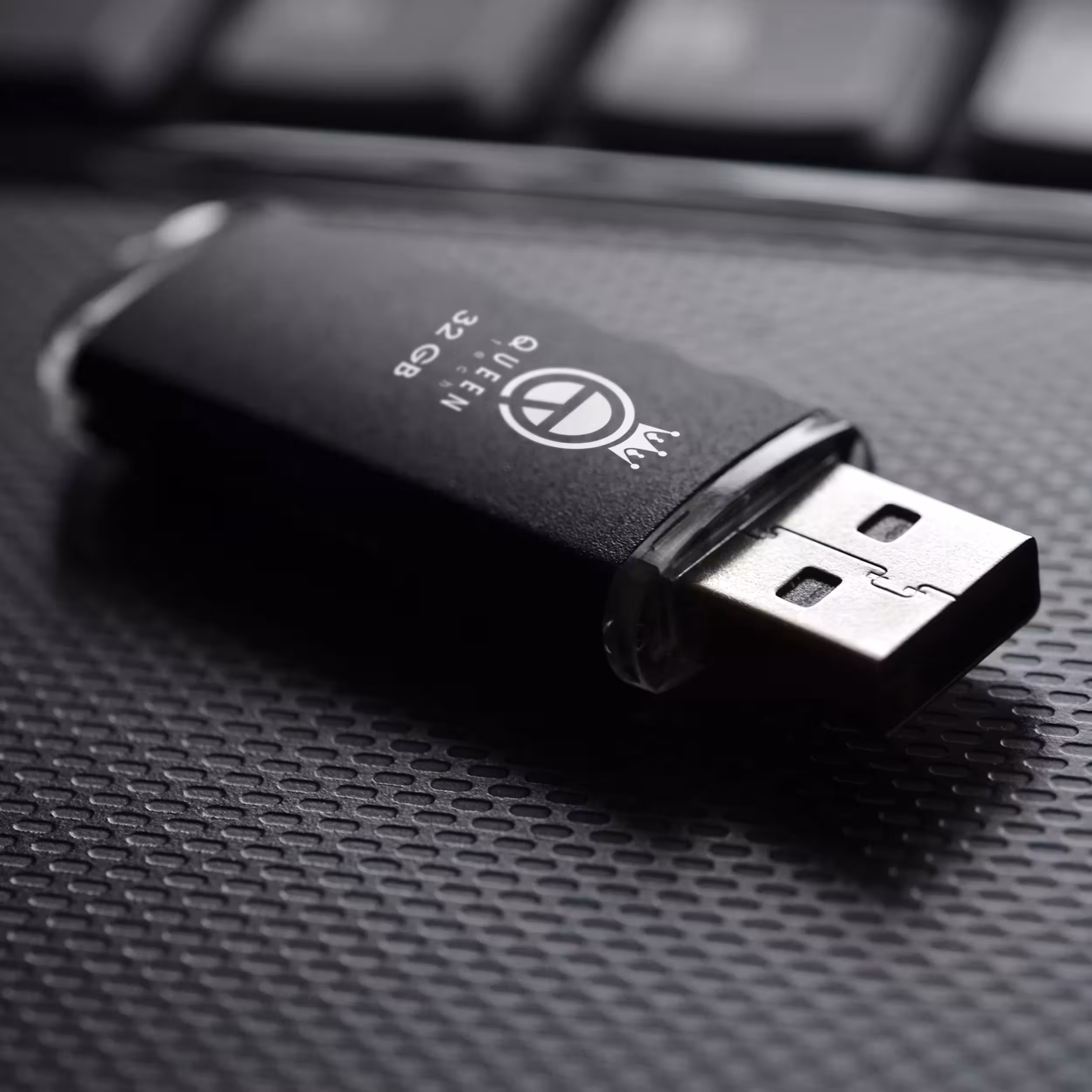 فلش مموری کوئین تک مدل QUICK ظرفیت 32 گیگا بایت