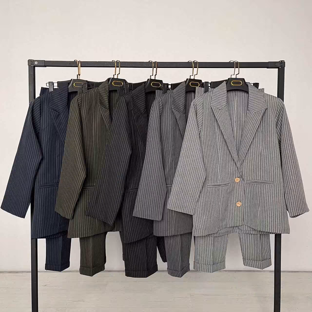 کت شلوار دیپلمات دمپا پاکتی