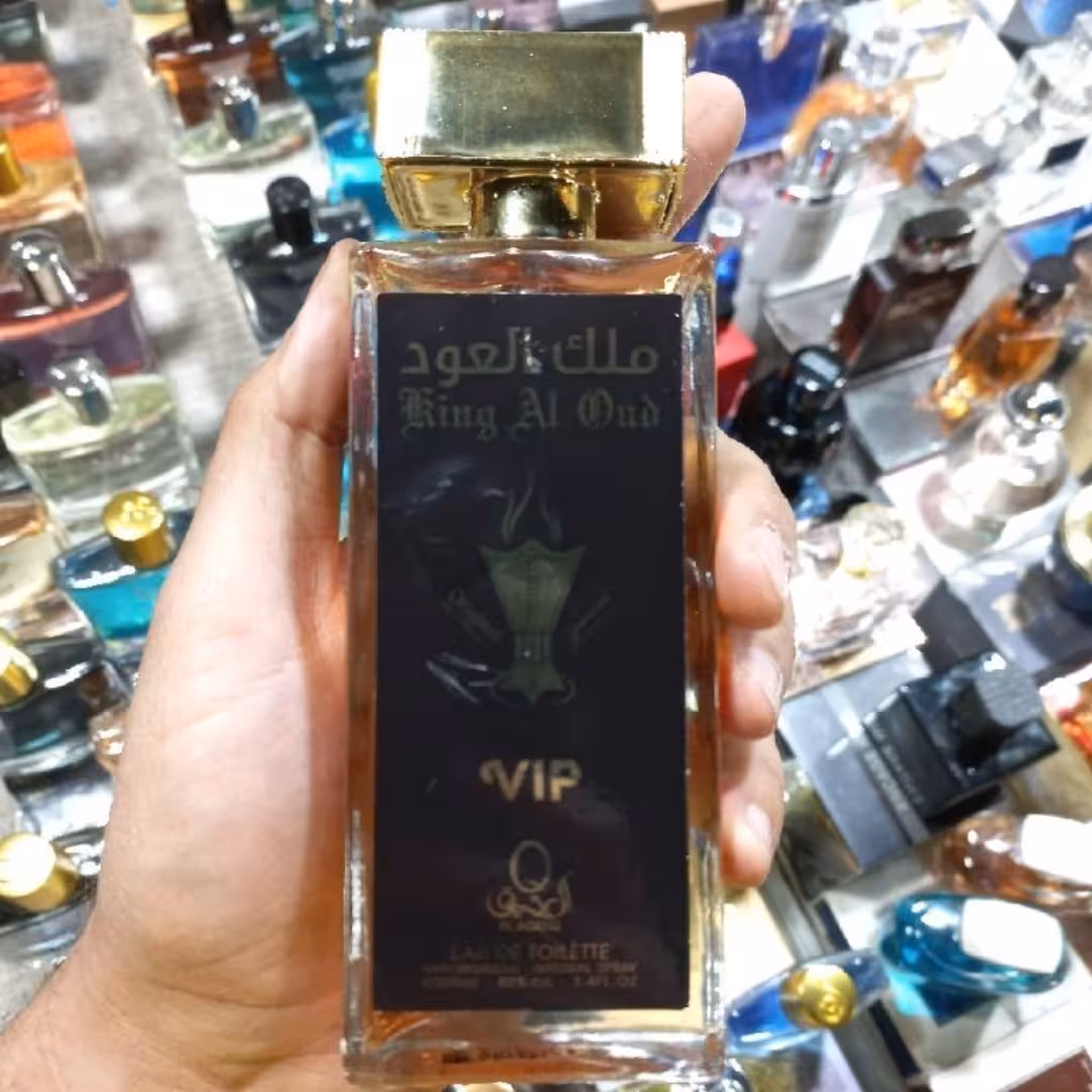 ادکلن ملک العود وی آی پی