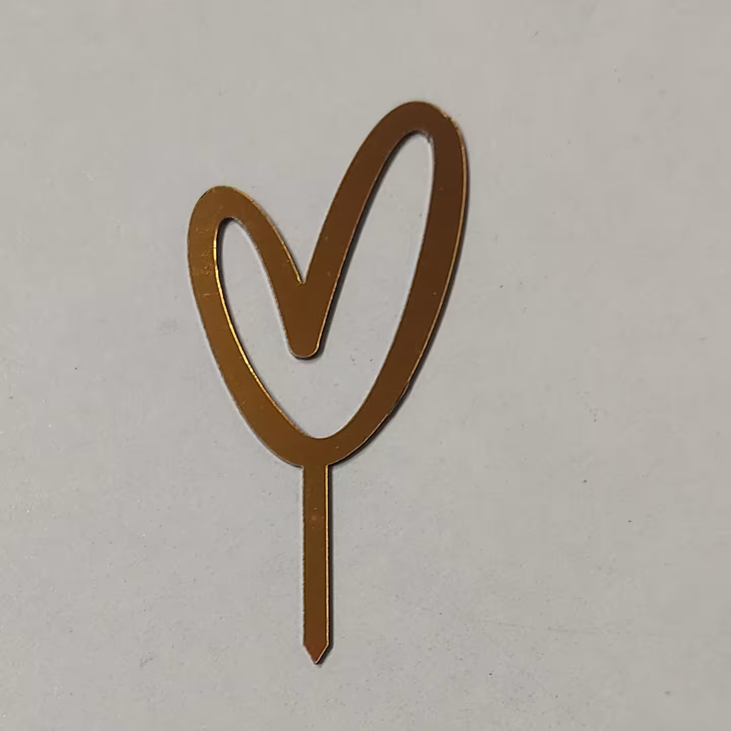 تاپر قلبی مینی پایه دار قلب ساده ارتفاع حدودا 6 سانت