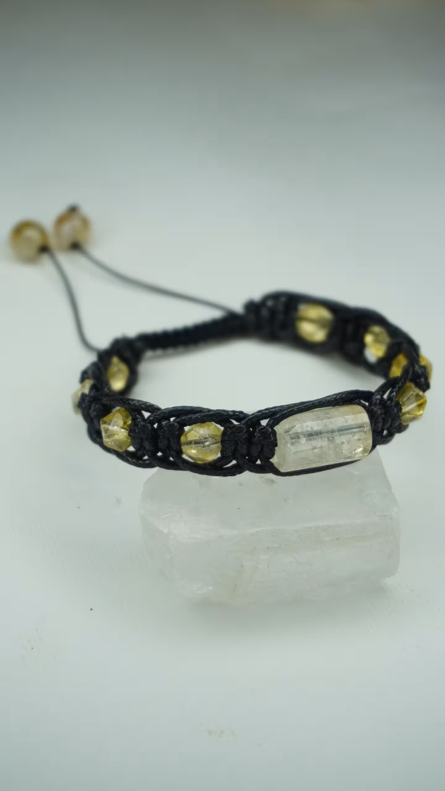 دستبندسیترین وبافت چرم کد310240