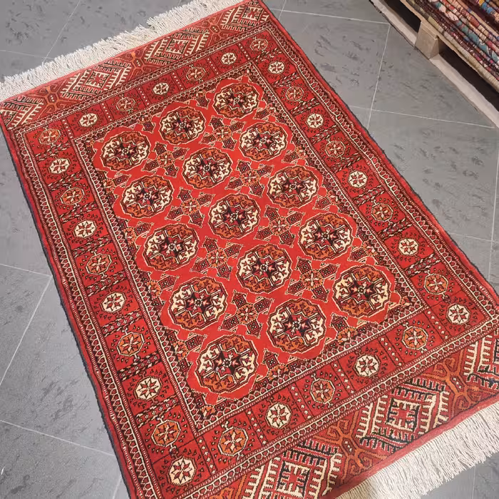 فرش دستبافت یک و نیم متری طرح ترکمن کد AA460