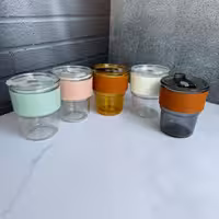 لیوان اسموتی پیرکس نی دار دور چرم