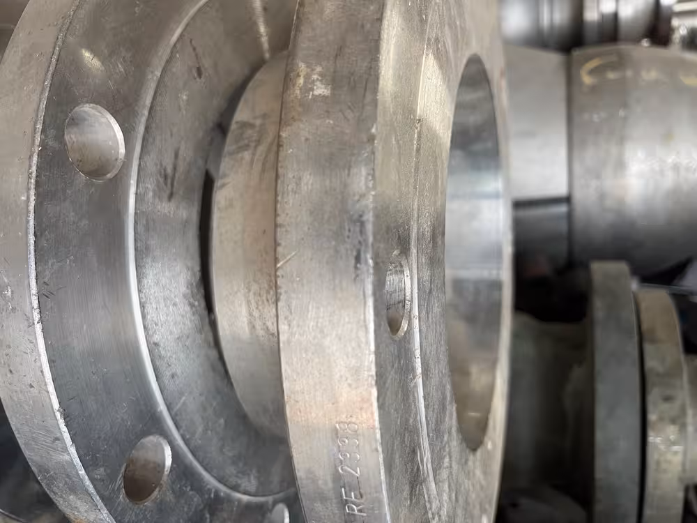 فلنج گلودار 8 اینچ استنلس استیل ریس فیس رده 10 کلاس 150  B16.5 از جنس  A SA182/F304