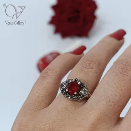 انگشتر نقره زنانه نگین مارکازیت هانگ با سنگ قرمز اتمی کد 4821