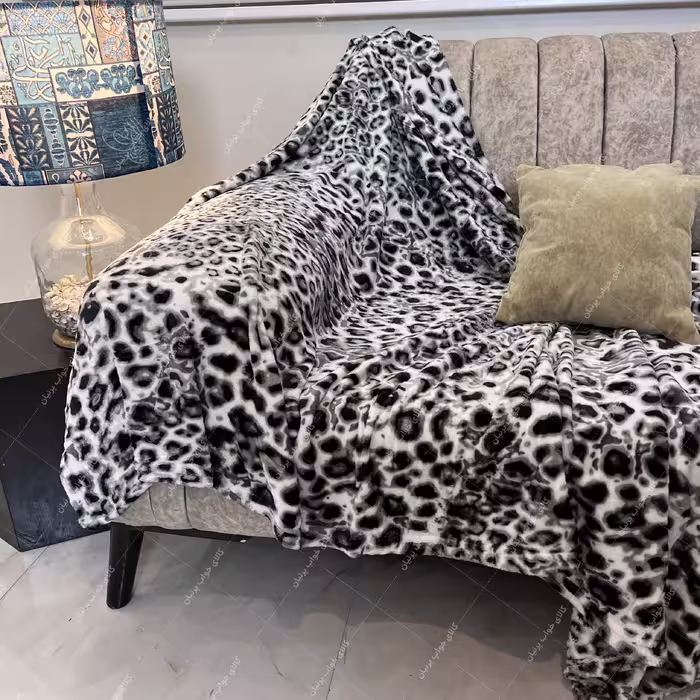 پتو مسافرتی طرح پوست کد 08