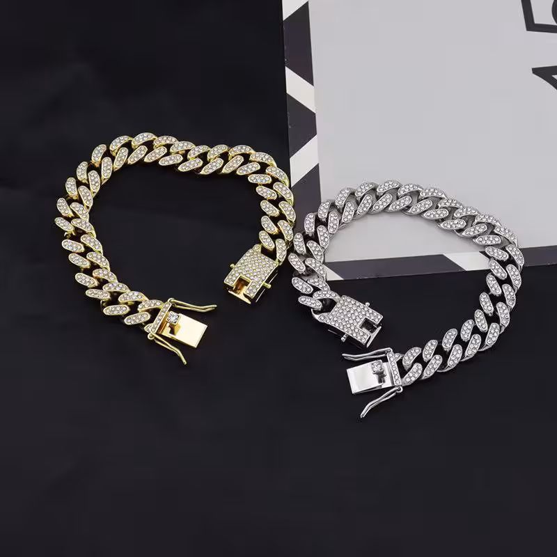 دستبند کارتیه فول استون با قفل خرچنگی ارسال رایگان