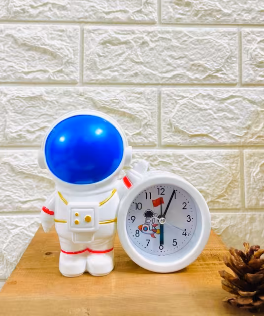 ساعت رومیزی کودک طرح فضانورد-ابی