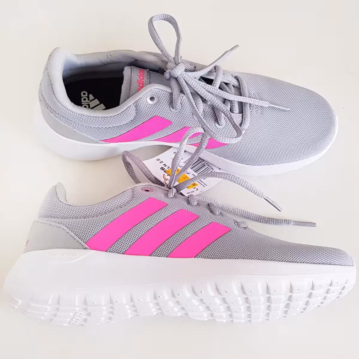 کفش آدیداس اصل طوسی با خط صورتی کد SH93