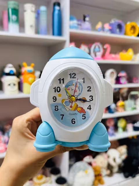 ساعت رومیزی موشکی