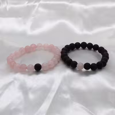 دستبند مدل رز کوارتز و لاوا کشی بسته 2 عددی