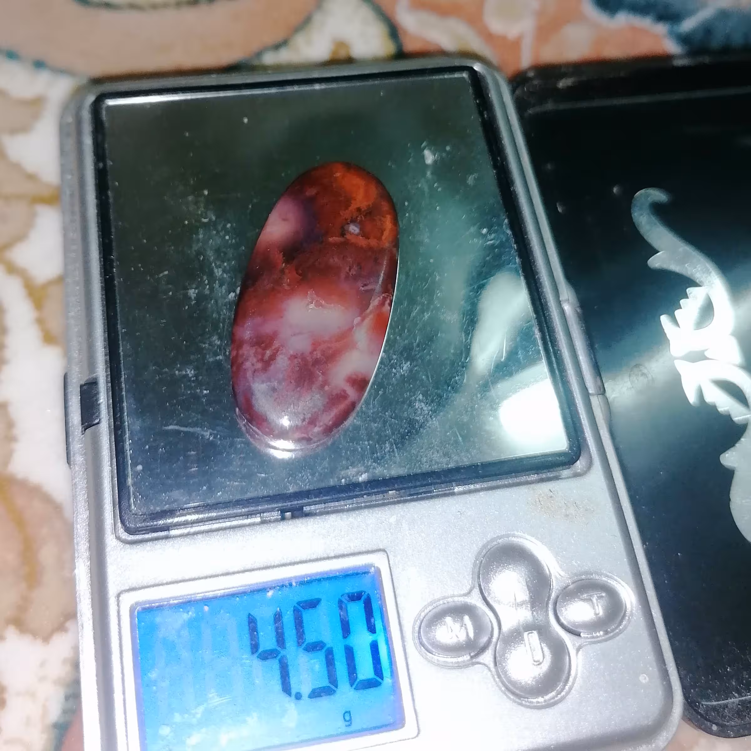 نگین عقیق شجر اصلی طبیعی و معدنی تراش خورده پرتلالو چشم نواز 