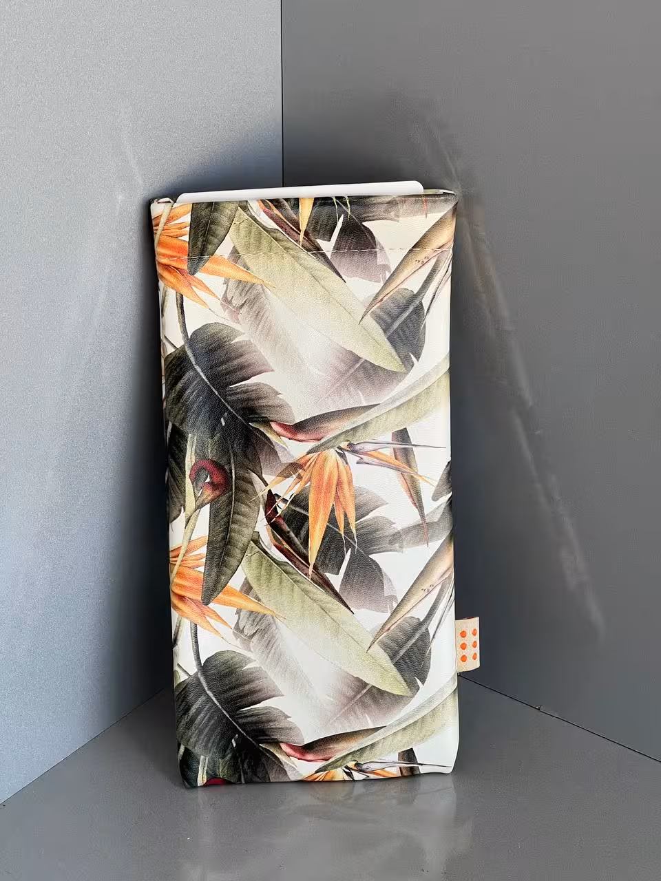 👓✨ جلد عینک طرح برگ‌های استوایی (سافت کیس)