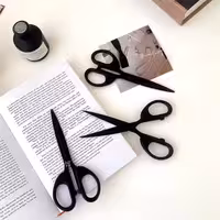 قیچی مشکی پینترستی