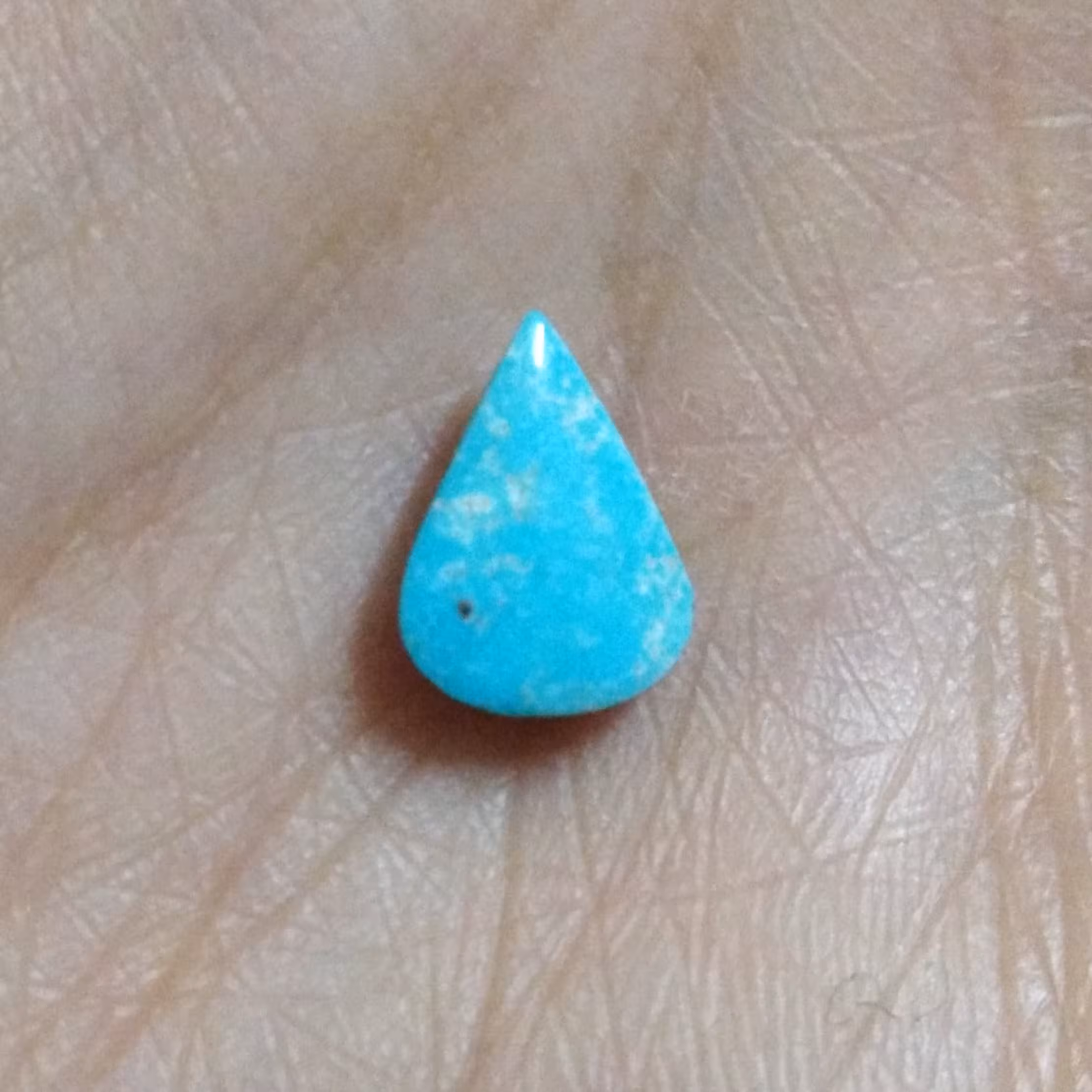 سنگ فیروزه نیشابور طبیعی، قلبی ، آبی ، 11 در 7 میلیمتر