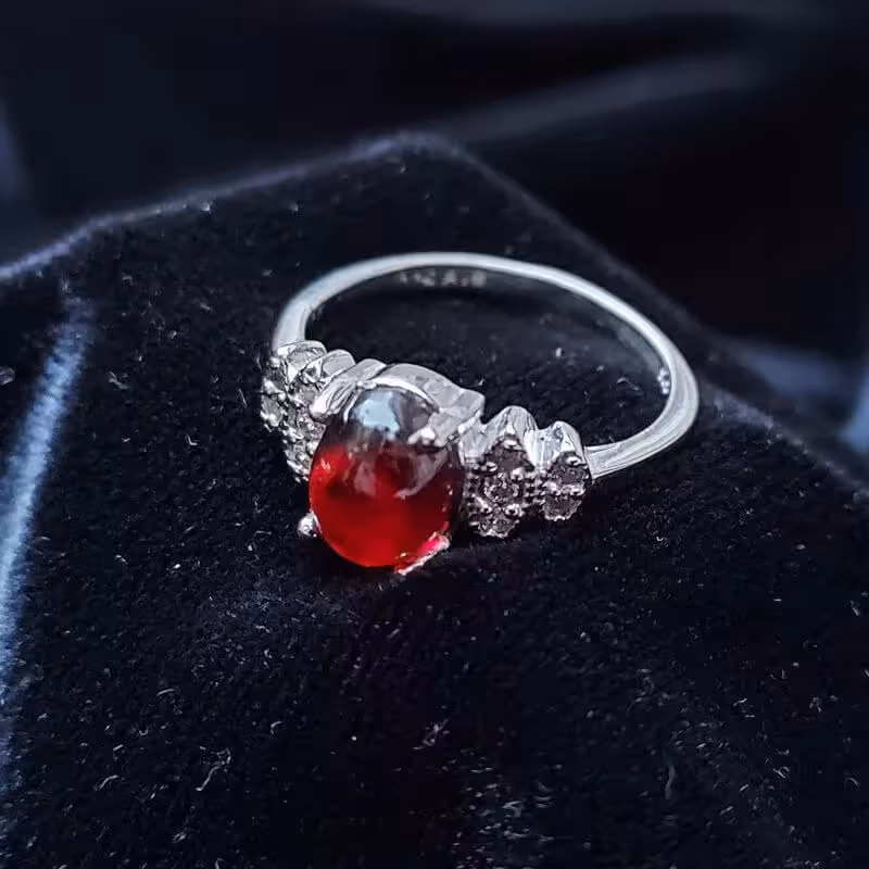 انگشتر نقره زنانه گارنت یا هسونایت اصل آقابزرگ کد 568