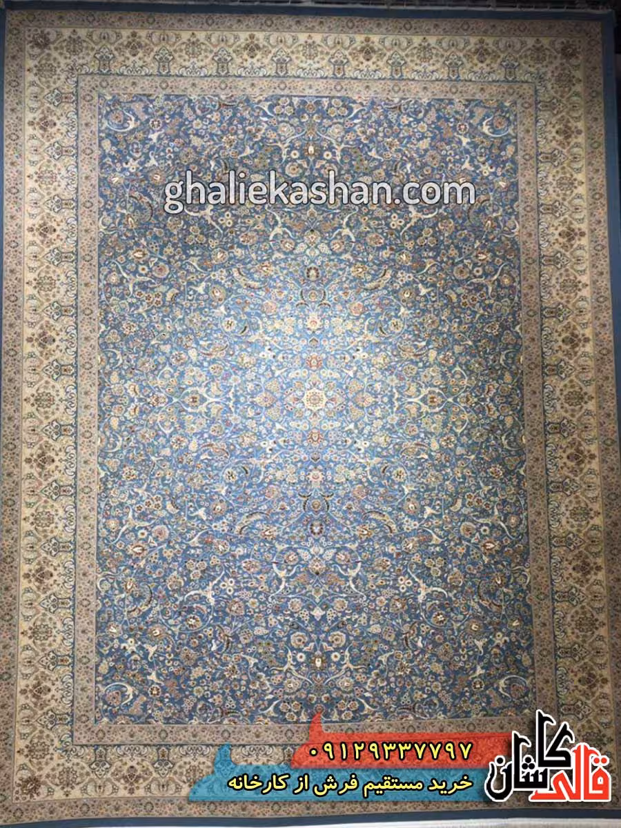 فرش 1500 شانه طرح گل افشان زمینه آبی تیره کاشان