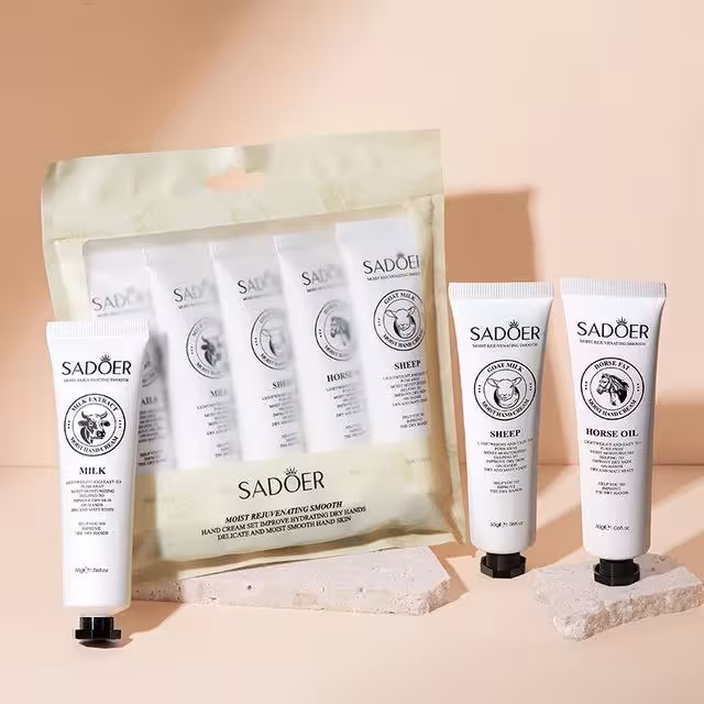 پک پنج عددی کرم دست سادور مدل شیر ( Pack of five Sador hand cream )