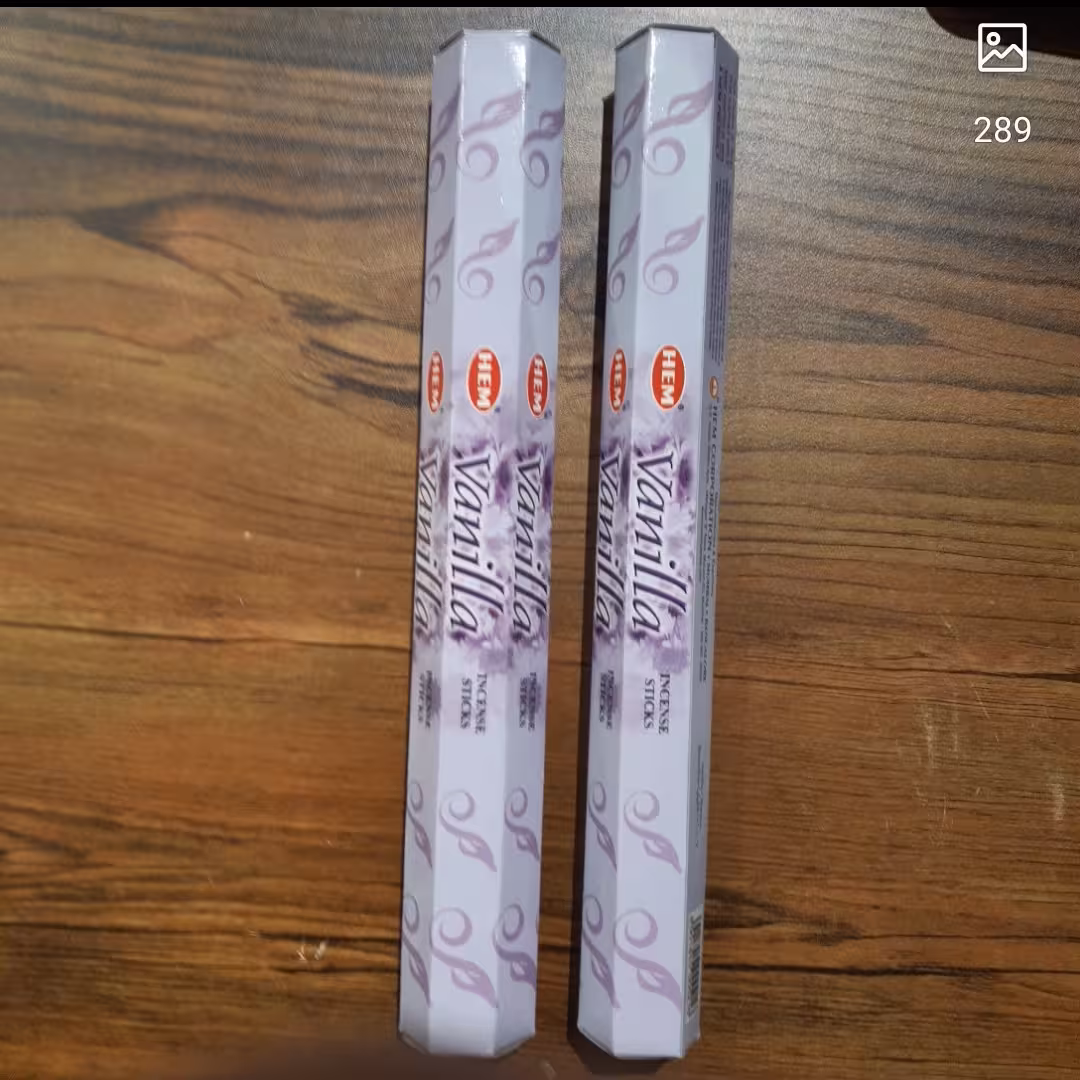 عود با رایحه وانیل برند  HEM در بسته بندی 20 عددی