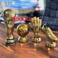 مجسمه کاپ جام جهانی سرامیکی