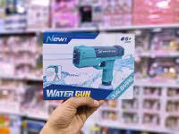 تفنگ آبپاش شارژی مخزن دار