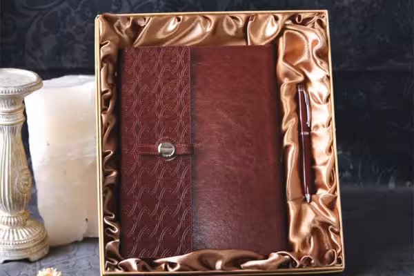 ست 2 تکه چرمی کد 208