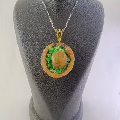 گردنبند چشم ببر قاب گردو ر470