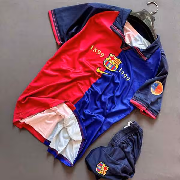 لباس کلاسیک بارسلونا 2000-1999 ویژه صد سالگی