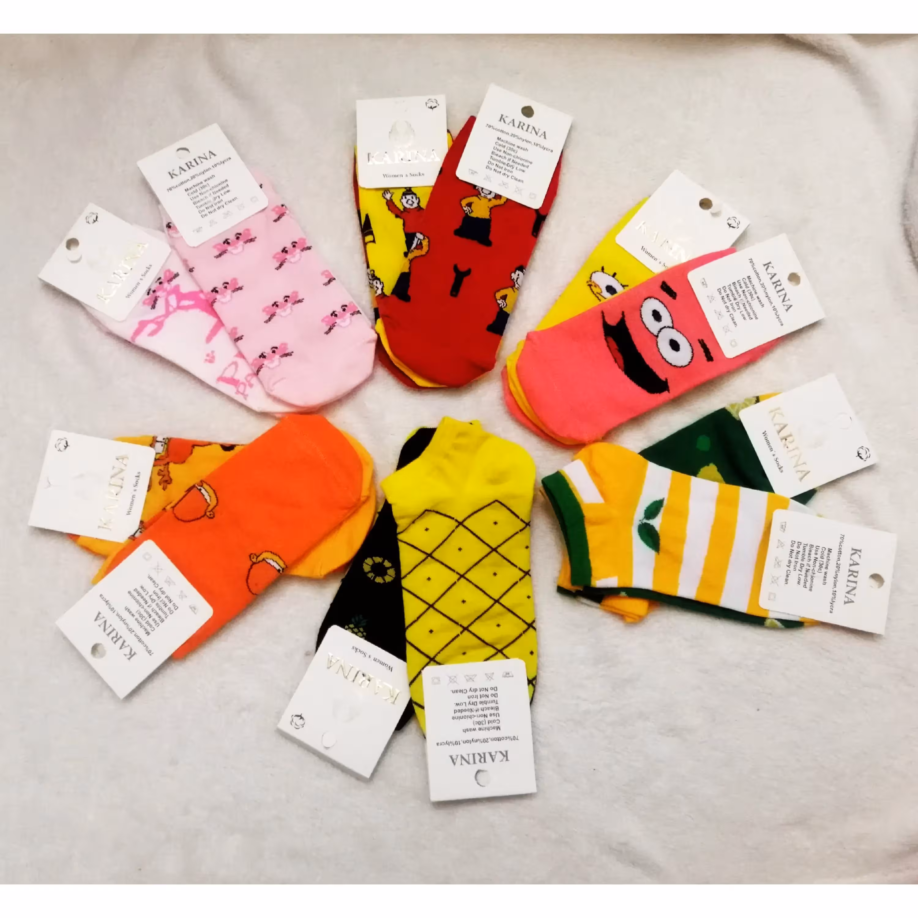 جوراب نخی ساق کوتاه تابه تا، در چندین طرح مختلف