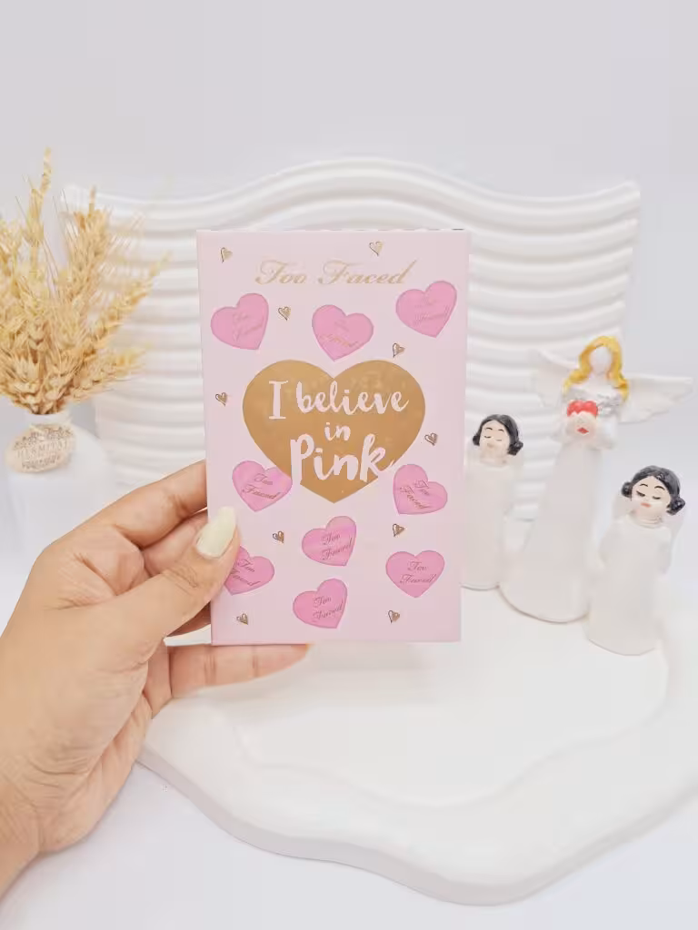 پالت سایه Too Faced مدل قلب صورتی عاشقانه ( کارتن صورتی)