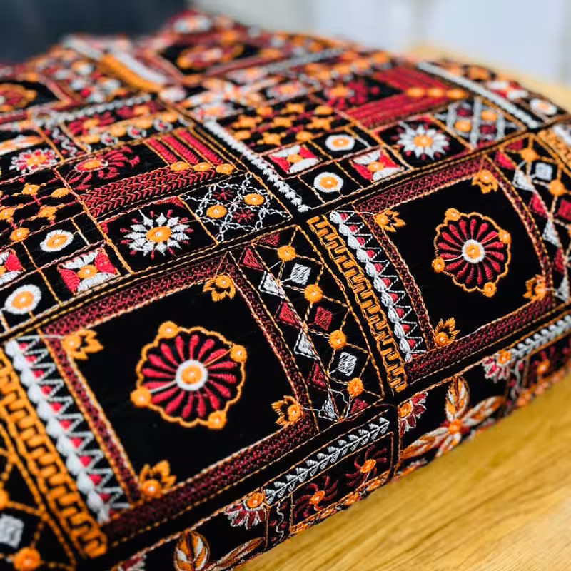 مخمل سوزندوزی 9هزار پارچه حیاات