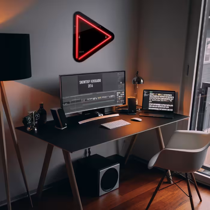 چراغ دیواری نئون دیزاین طرح Play-BL_RD