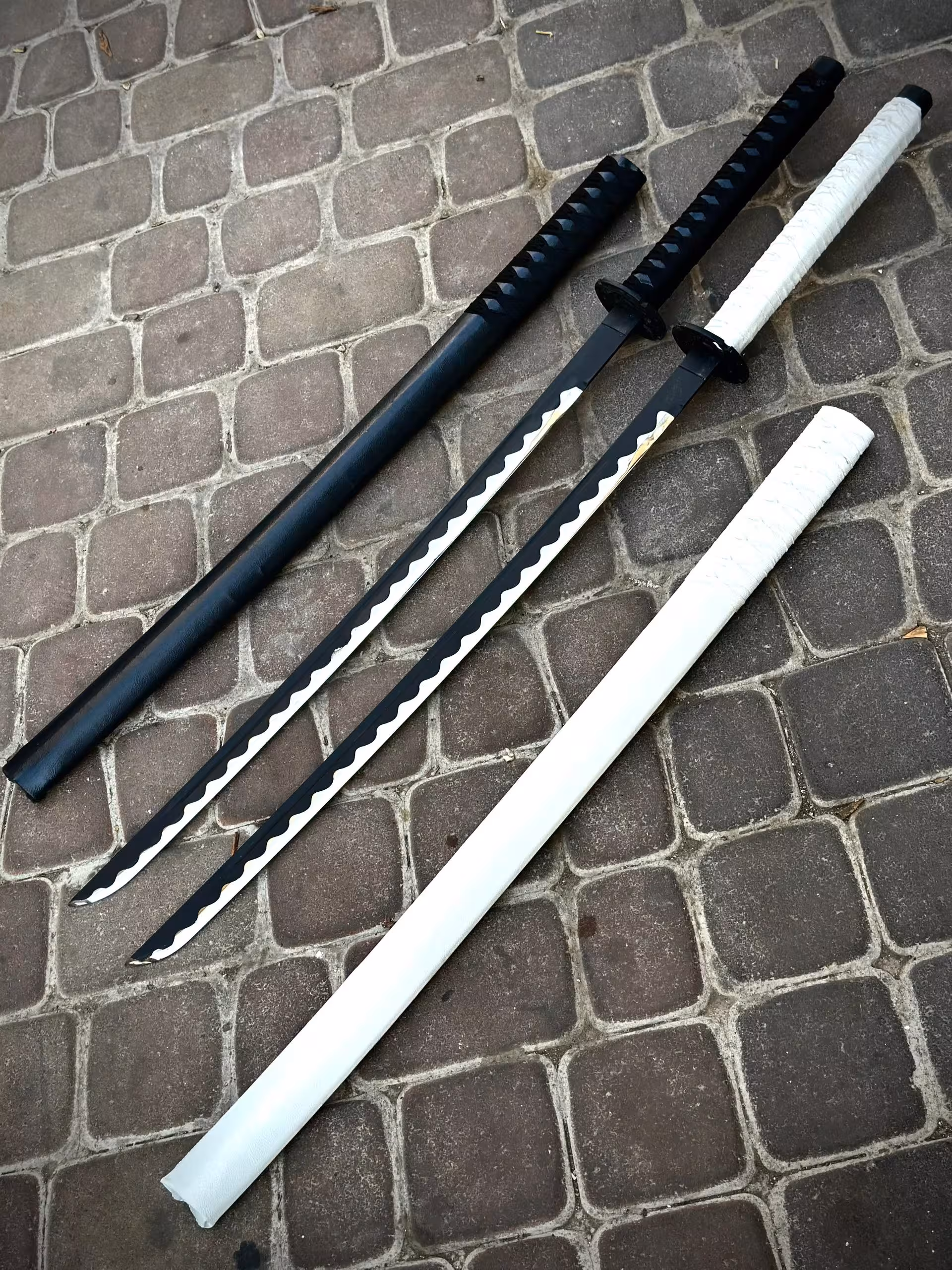 شمشیر سامورایی کاتانای هامون دار 100 سانت 4 میل ضخامت تیغه یک تیکه فولاد فنر آلمانی