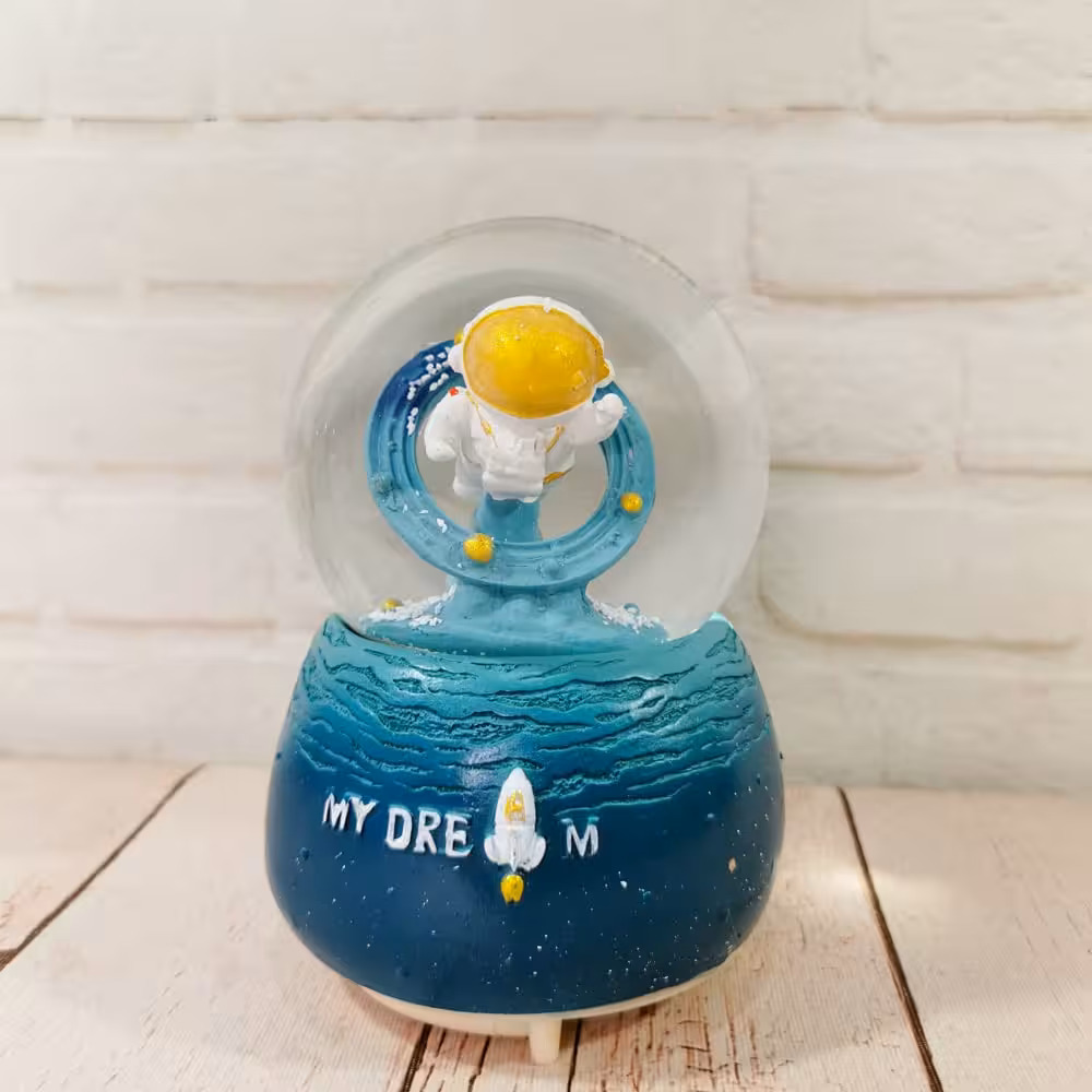 گوی موزیکال پمپی بزرگ مدل فضانورد