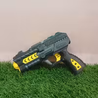 اسباب بازی تفنگ با تیرهای ژله ای و خشابی اندازه ی متوسط با ابعاد20سانت تک رنگ با کیفیت عالی