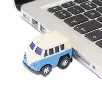 فلش مموری پرلیت یو اس بی طرح ماشین مینی بوس فولکس کد P-31-U3.0 ظرفیت 64 گیگابایت