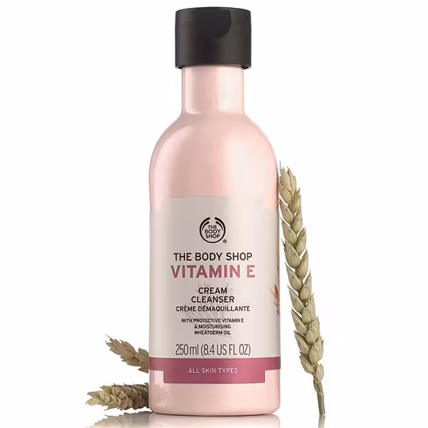 شوینده و پاک کننده صورت ویتامین ای Vitamin E  بادی شاپ The Body Shop اصل حجم 250 میل