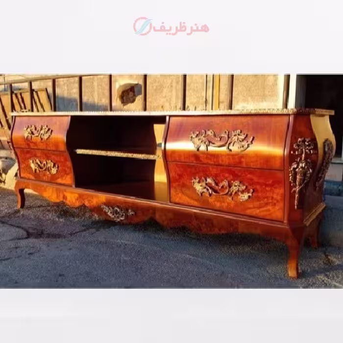 میز تلویزیون اجرا شده با چوب روس درجه یک و رنگ چند لایه پولیشی دارای ضمانت