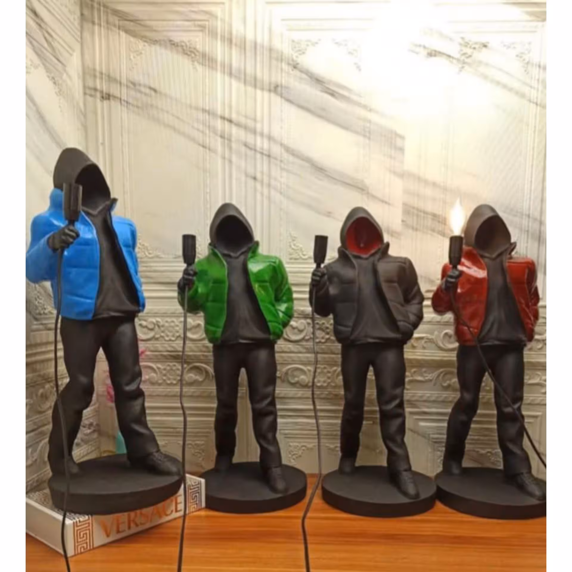 آباژور مانکن