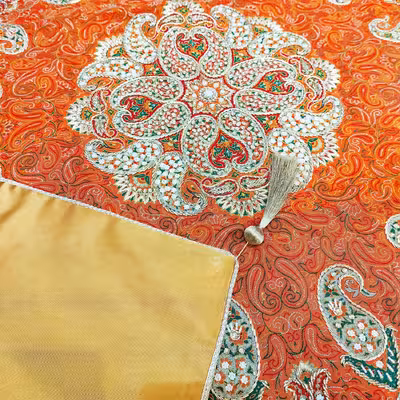 رومیزی ترمه صفائی کد 16.na مدل ملیله دوزی