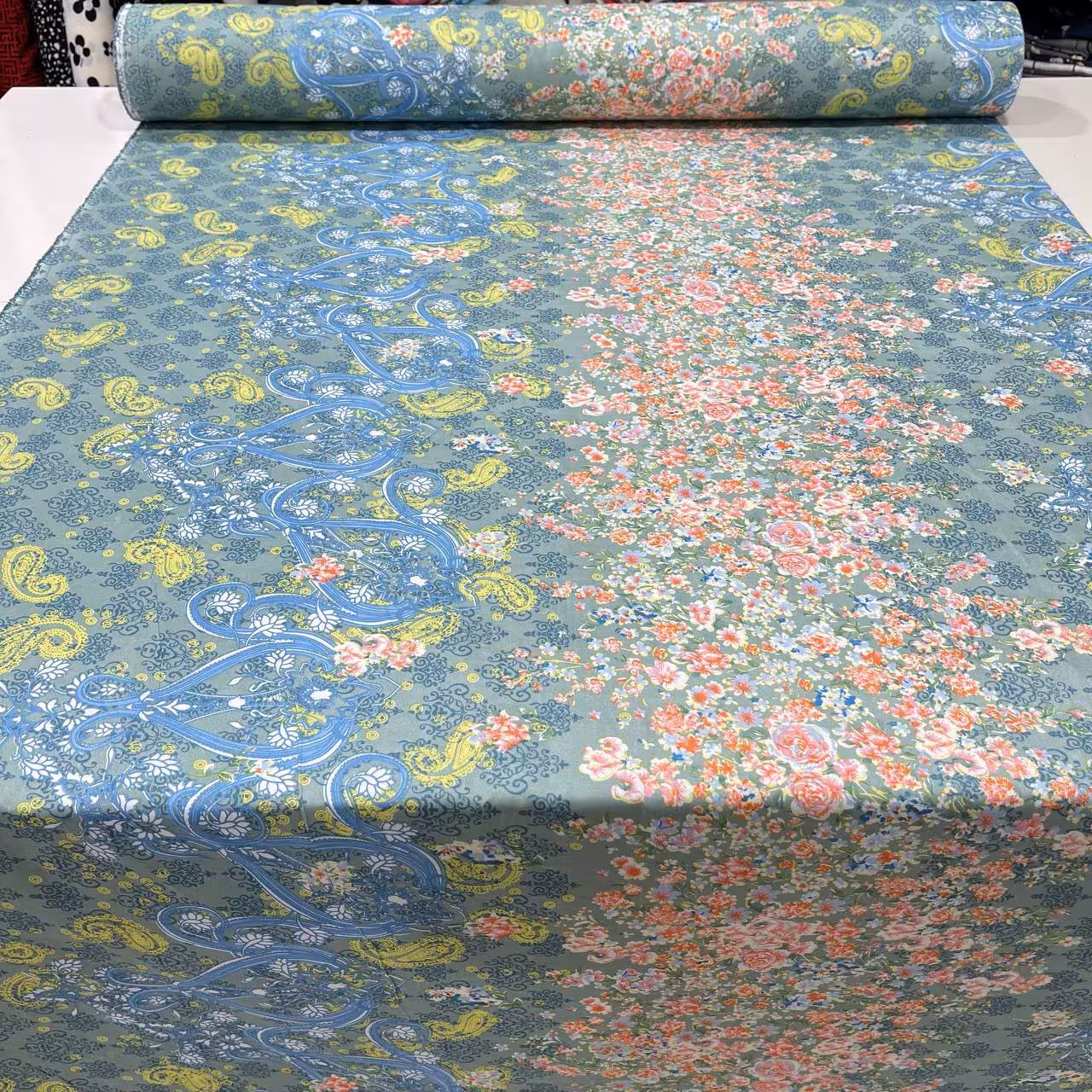 ملحفه گلدار