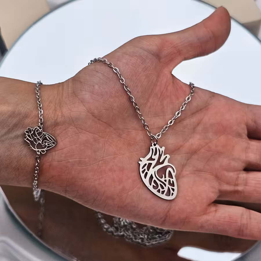 گردنبند و دستبند قلب اناتومی