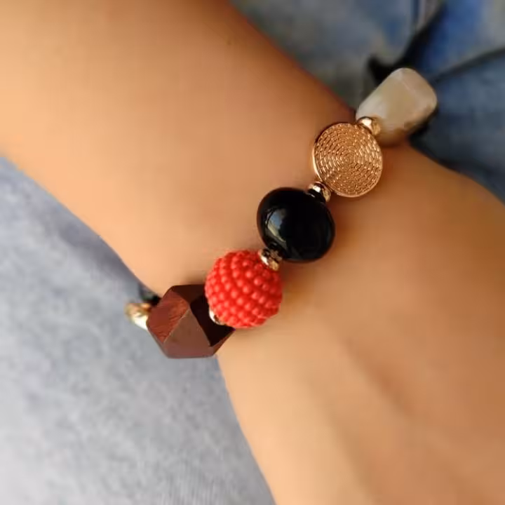 دستبند مهره ای 01