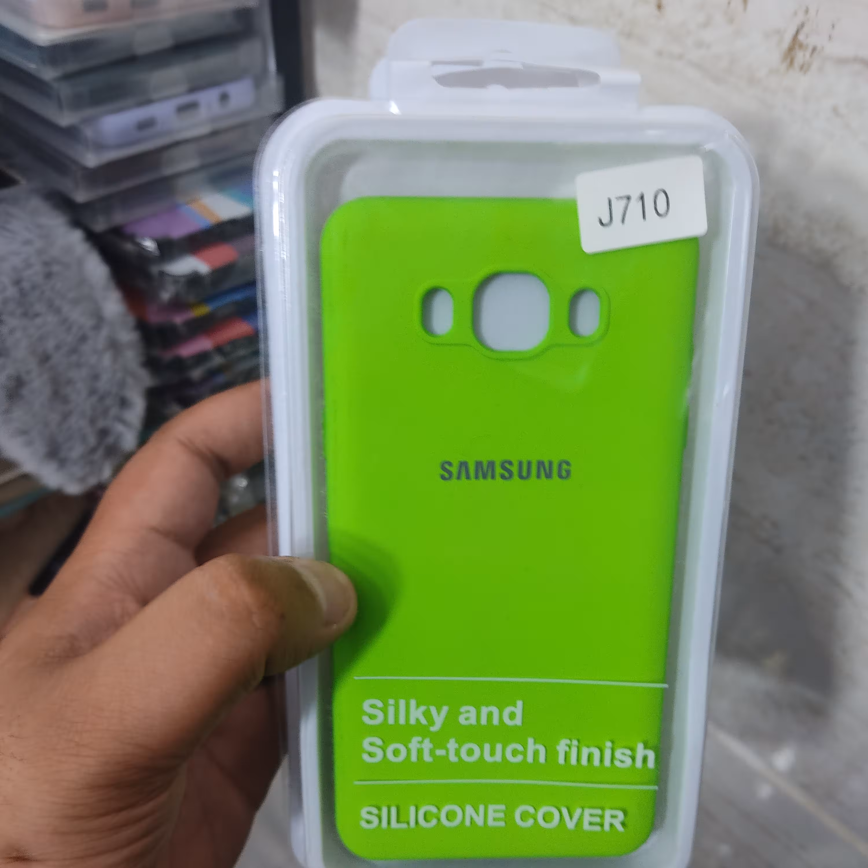 گارد سیلیکونی J710  پنج