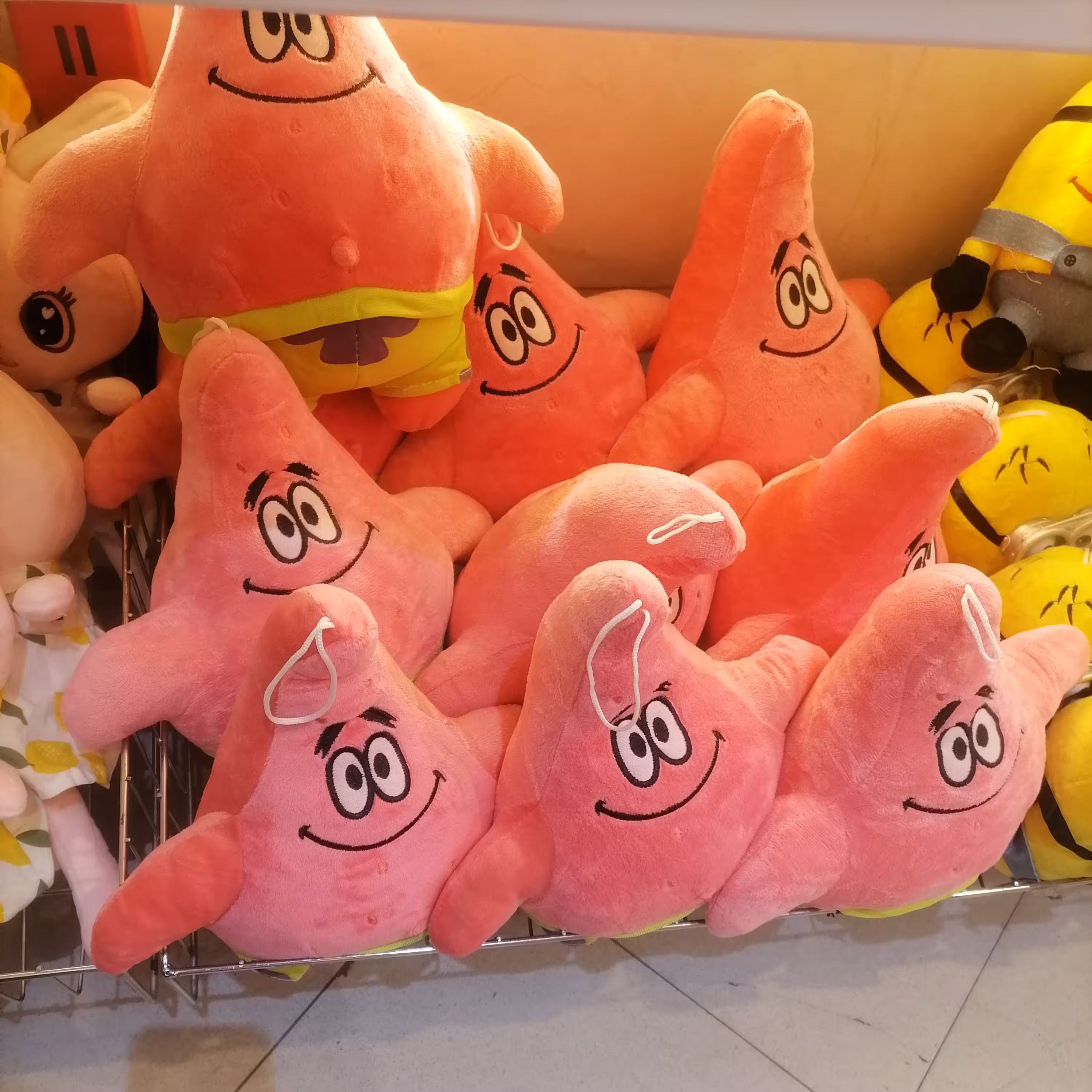 عروسک پاتریک خارجی سایز 30 سانت 